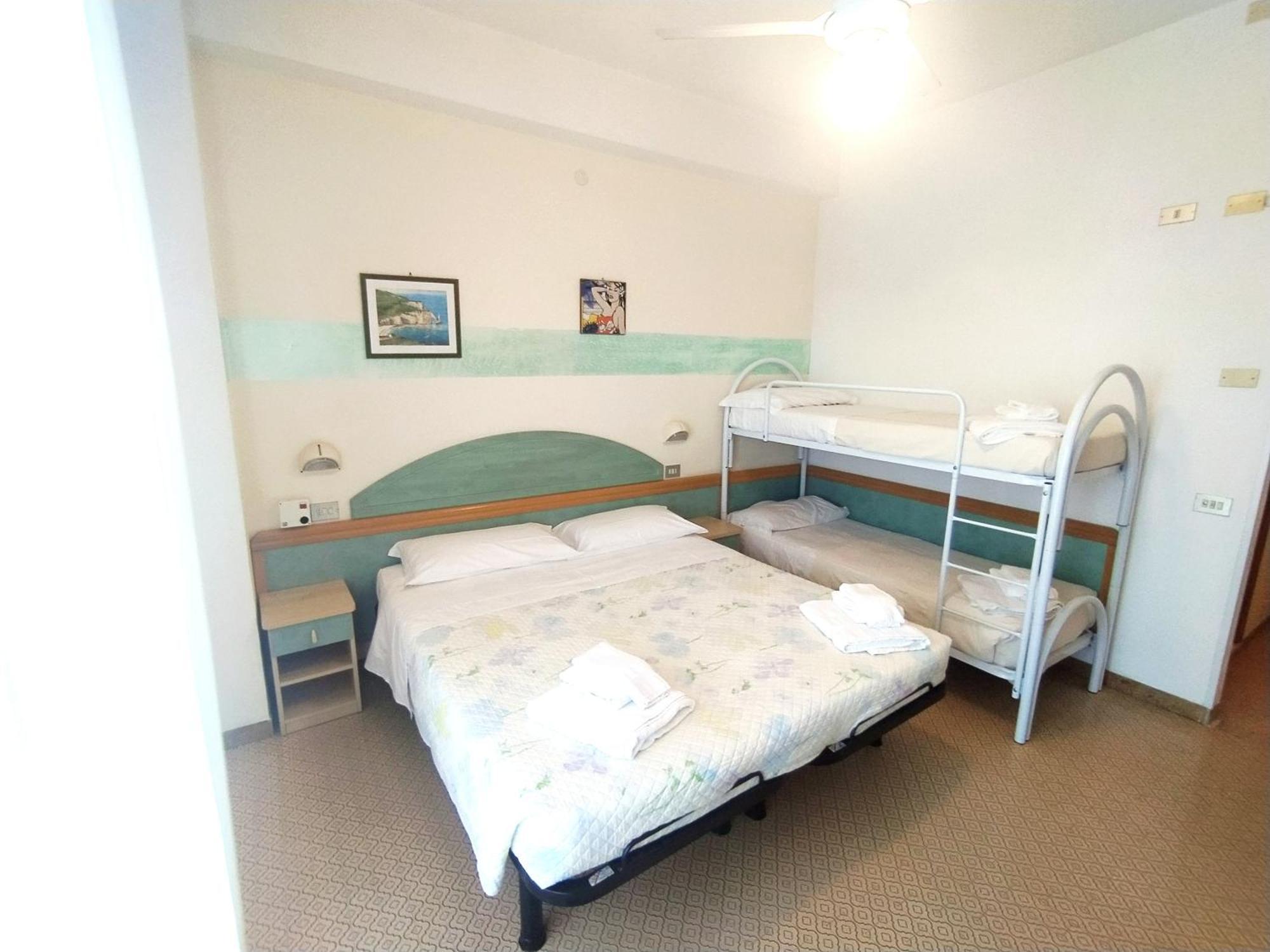 Hotel Milord 切塞纳蒂科 外观 照片